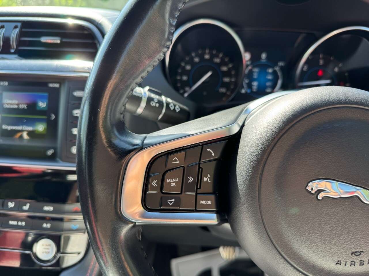 2016 JAGUAR F-PACE 2016 JAGUAR F-PACE