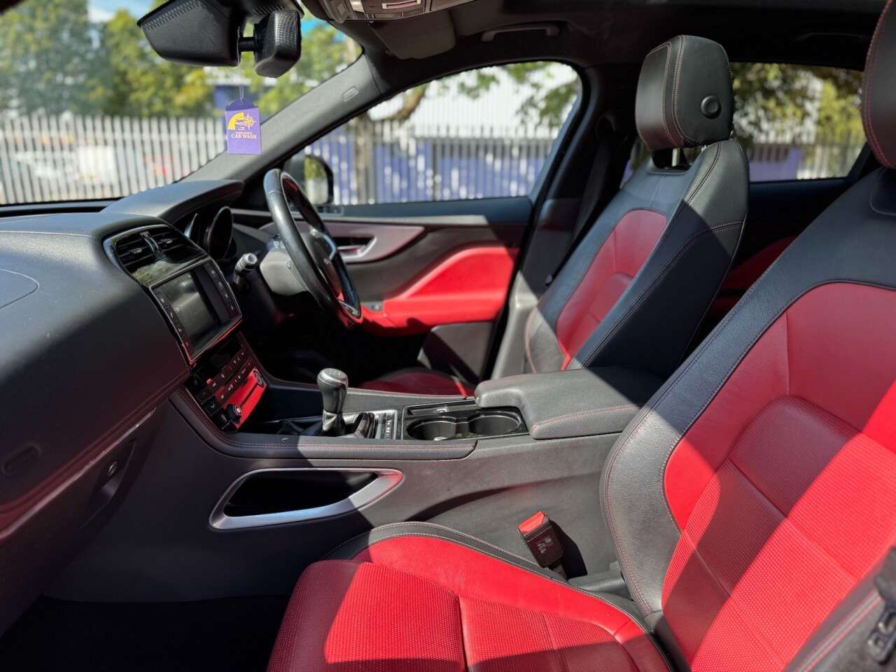 2016 JAGUAR F-PACE 2016 JAGUAR F-PACE
