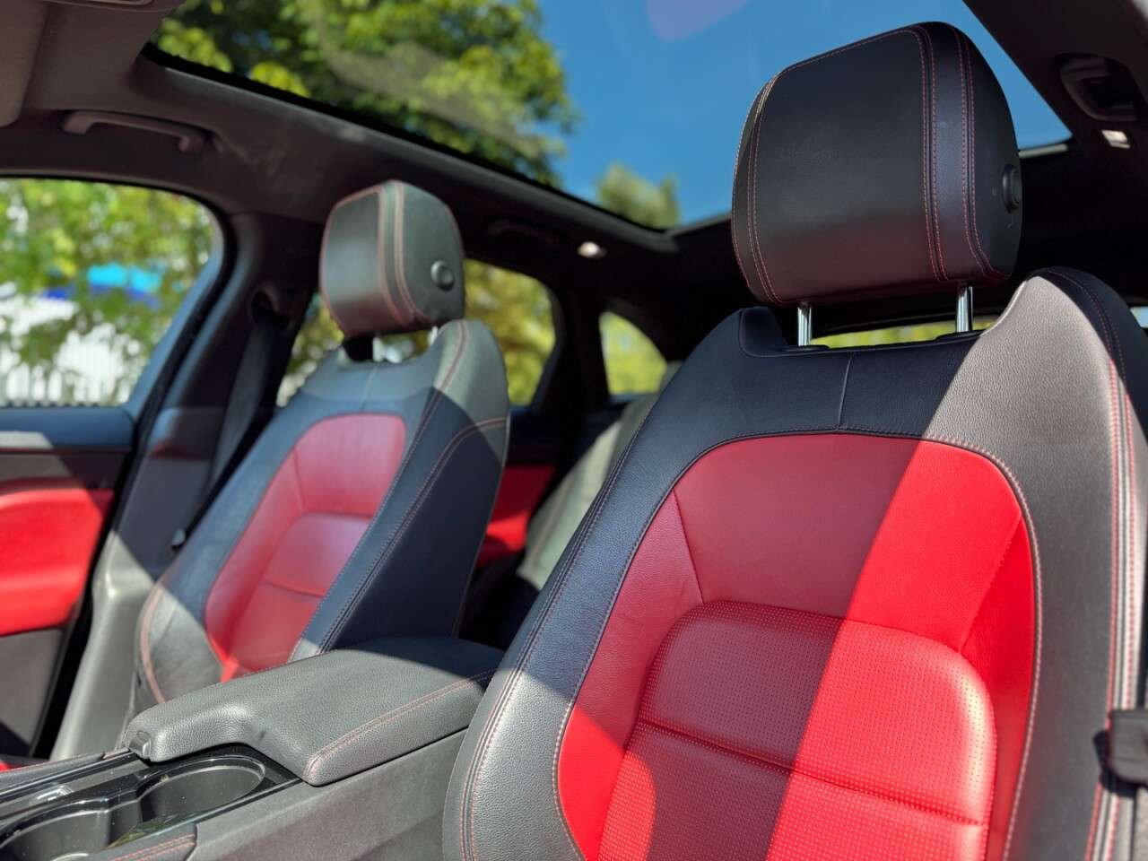 2016 JAGUAR F-PACE 2016 JAGUAR F-PACE