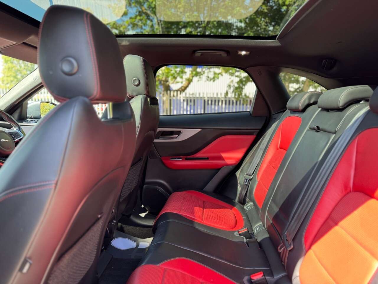 2016 JAGUAR F-PACE 2016 JAGUAR F-PACE