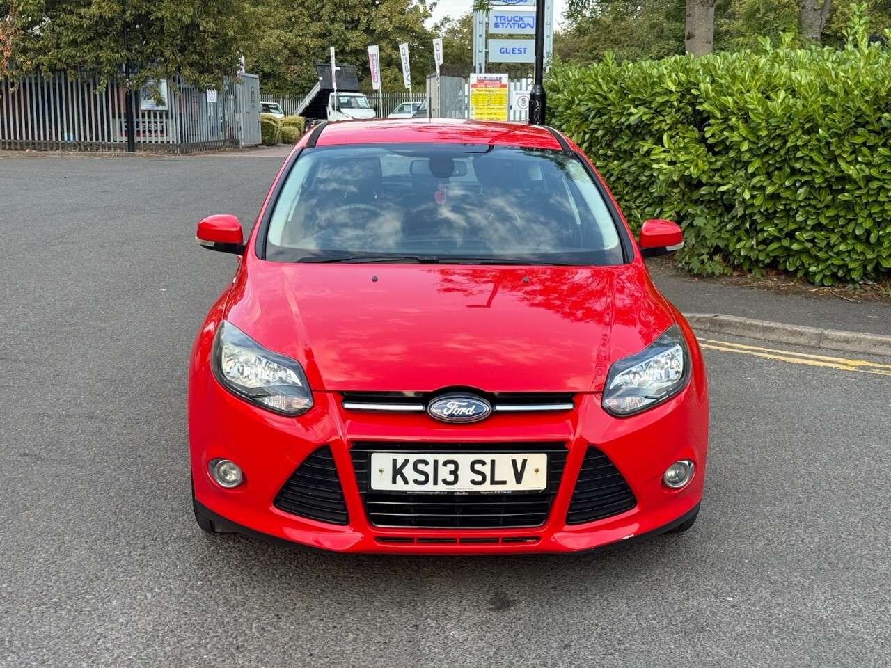 A 2013 FORD FOCUS 1.6 TDCi Titanium Hatchback 5dr Diesel Manual Euro 5 (s/s) (115 ps) A 2013 FORD FOCUS 1.6 TDCi Titanium Hatchback 5dr Diesel Manual Euro 5 (s/s) (115 ps)