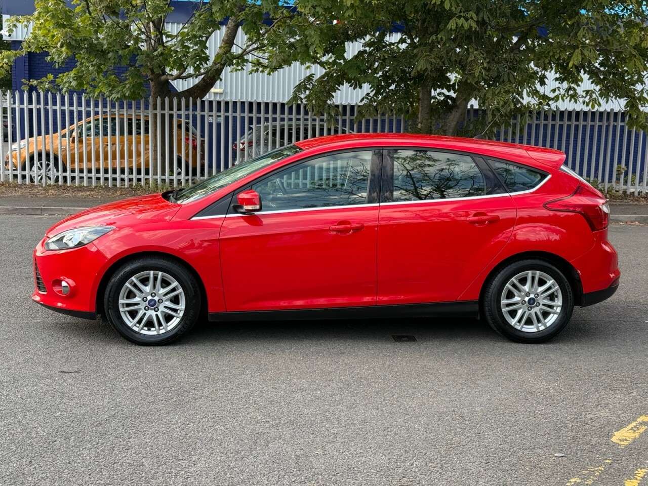 A 2013 FORD FOCUS 1.6 TDCi Titanium Hatchback 5dr Diesel Manual Euro 5 (s/s) (115 ps) A 2013 FORD FOCUS 1.6 TDCi Titanium Hatchback 5dr Diesel Manual Euro 5 (s/s) (115 ps)