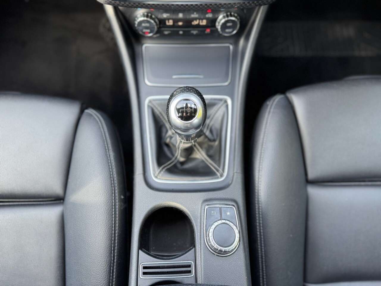 2016 MERCEDES-BENZ A CLASS 2016 MERCEDES-BENZ A CLASS