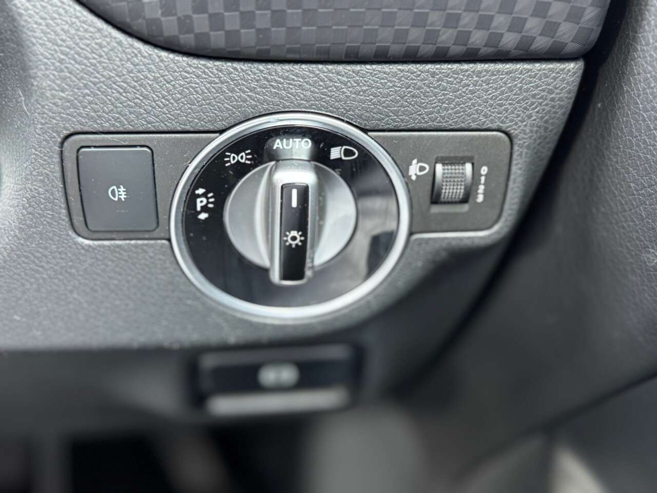 2016 MERCEDES-BENZ A CLASS 2016 MERCEDES-BENZ A CLASS