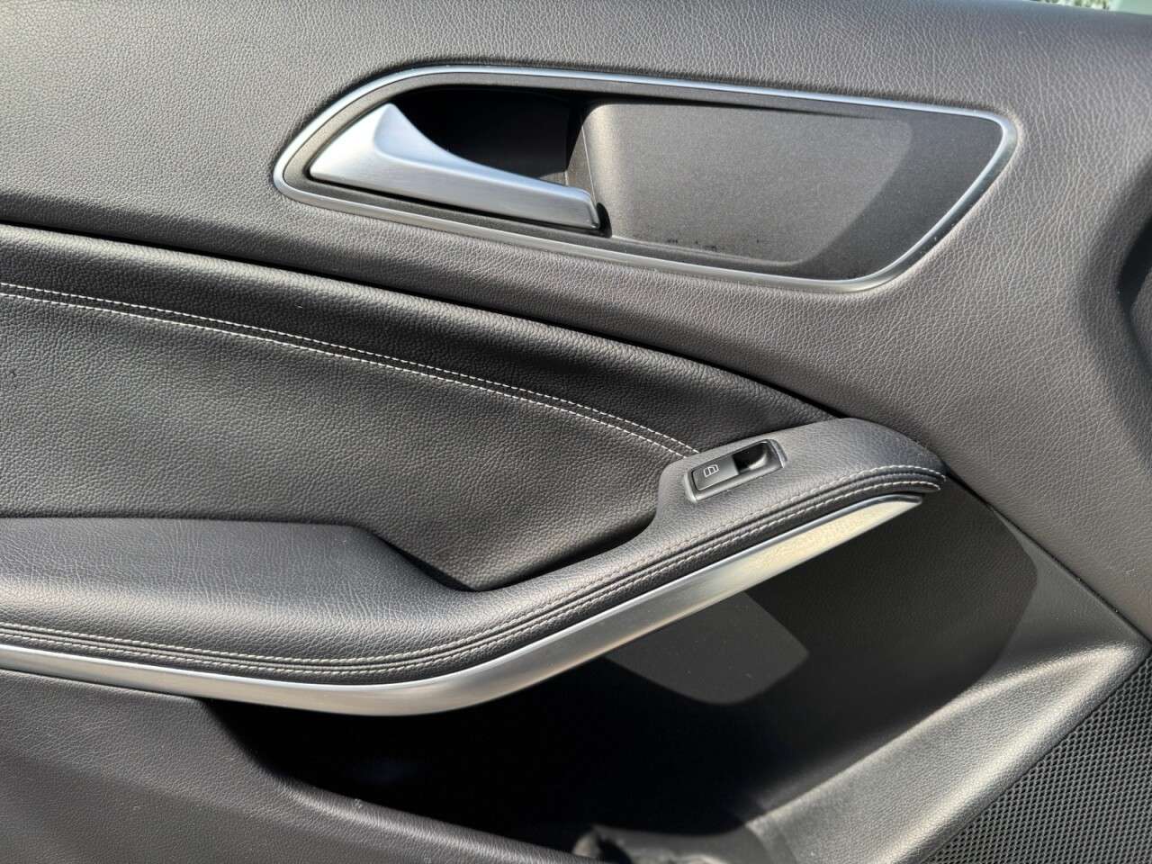 2016 MERCEDES-BENZ A CLASS 2016 MERCEDES-BENZ A CLASS