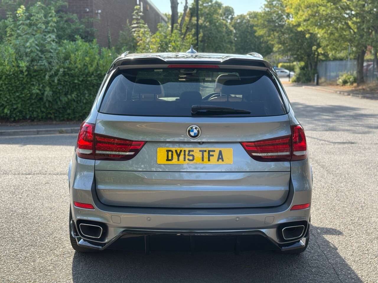 A 2015 BMW X5 3.0 40d M Sport SUV 5dr Diesel Auto xDrive Euro 6 (s/s) (313 ps) A 2015 BMW X5 3.0 40d M Sport SUV 5dr Diesel Auto xDrive Euro 6 (s/s) (313 ps)