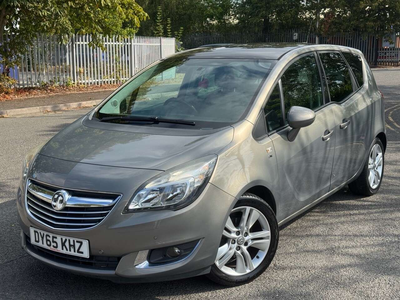 A 2016 VAUXHALL MERIVA 1.4i SE MPV 5dr Petrol Manual Euro 6 (100 ps) A 2016 VAUXHALL MERIVA 1.4i SE MPV 5dr Petrol Manual Euro 6 (100 ps)