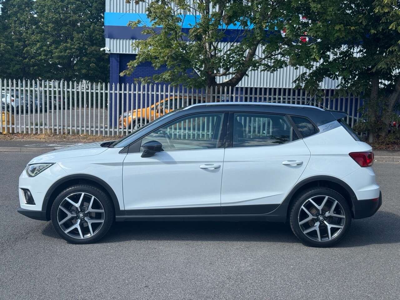 A 2019 SEAT ARONA 1.6 TDI XCELLENCE Lux SUV 5dr Diesel DSG Euro 6 (s/s) (95 ps) A 2019 SEAT ARONA 1.6 TDI XCELLENCE Lux SUV 5dr Diesel DSG Euro 6 (s/s) (95 ps)