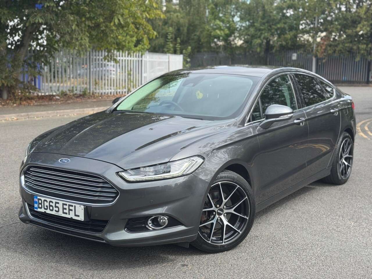 A 2015 FORD MONDEO 2.0 TDCi Titanium Hatchback 5dr Diesel Manual Euro 6 (s/s) (180 ps) A 2015 FORD MONDEO 2.0 TDCi Titanium Hatchback 5dr Diesel Manual Euro 6 (s/s) (180 ps)