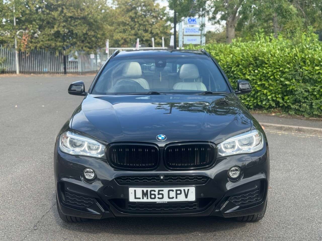 A 2015 BMW X6 3.0 30d M Sport SUV 5dr Diesel Auto xDrive Euro 6 (s/s) (258 ps) A 2015 BMW X6 3.0 30d M Sport SUV 5dr Diesel Auto xDrive Euro 6 (s/s) (258 ps)