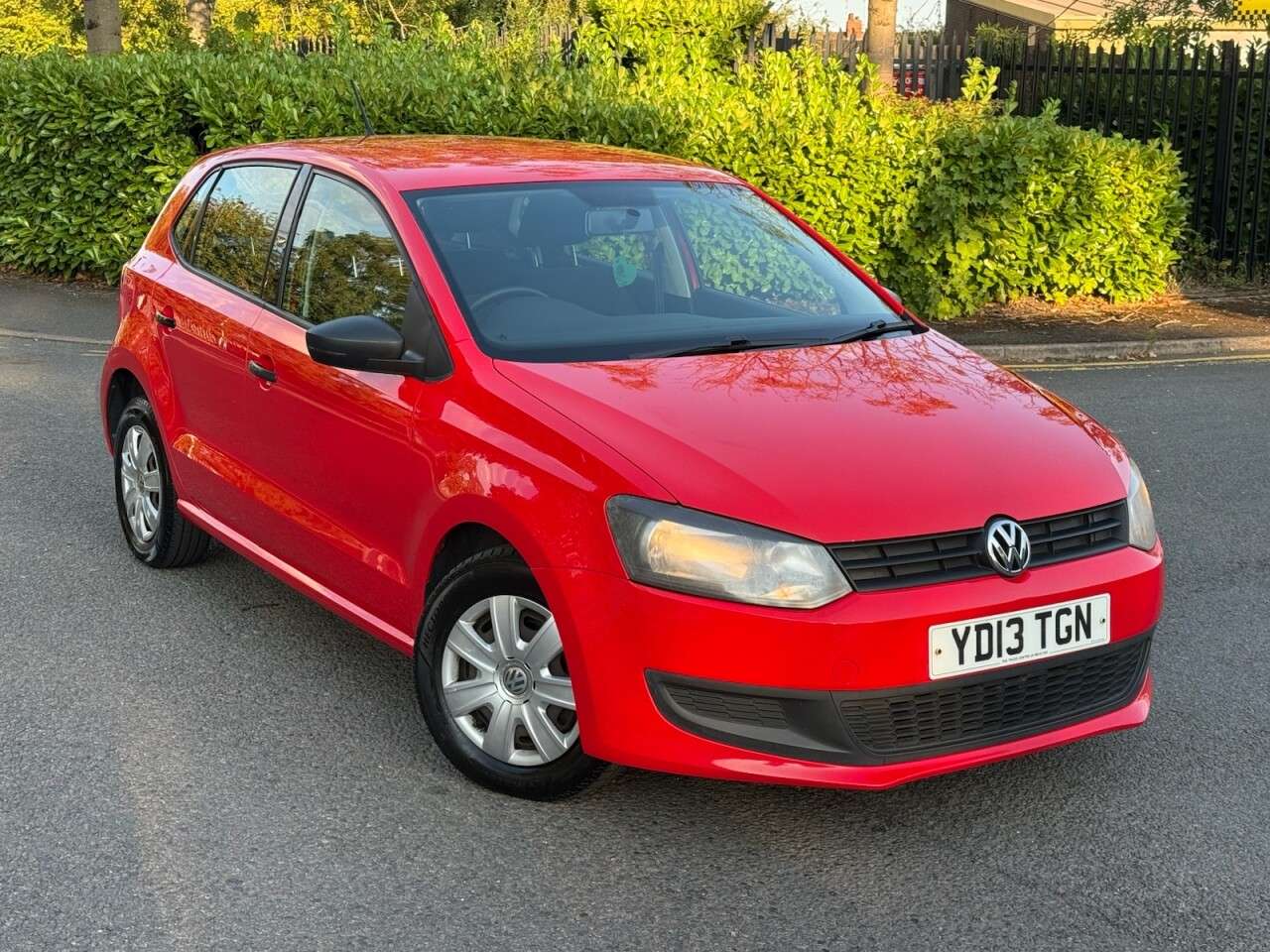 A 2013 VOLKSWAGEN POLO 1.2 S Hatchback 5dr Petrol Manual Euro 5 (60 ps) ULEZ+LOW MILES+2FO+RADIO+E A 2013 VOLKSWAGEN POLO 1.2 S Hatchback 5dr Petrol Manual Euro 5 (60 ps) ULEZ+LOW MILES+2FO+RADIO+E
