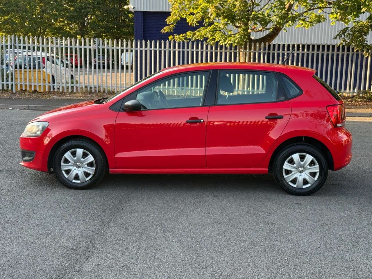 A 2013 VOLKSWAGEN POLO 1.2 S Hatchback 5dr Petrol Manual Euro 5 (60 ps) ULEZ+LOW MILES+2FO+RADIO+E A 2013 VOLKSWAGEN POLO 1.2 S Hatchback 5dr Petrol Manual Euro 5 (60 ps) ULEZ+LOW MILES+2FO+RADIO+E
