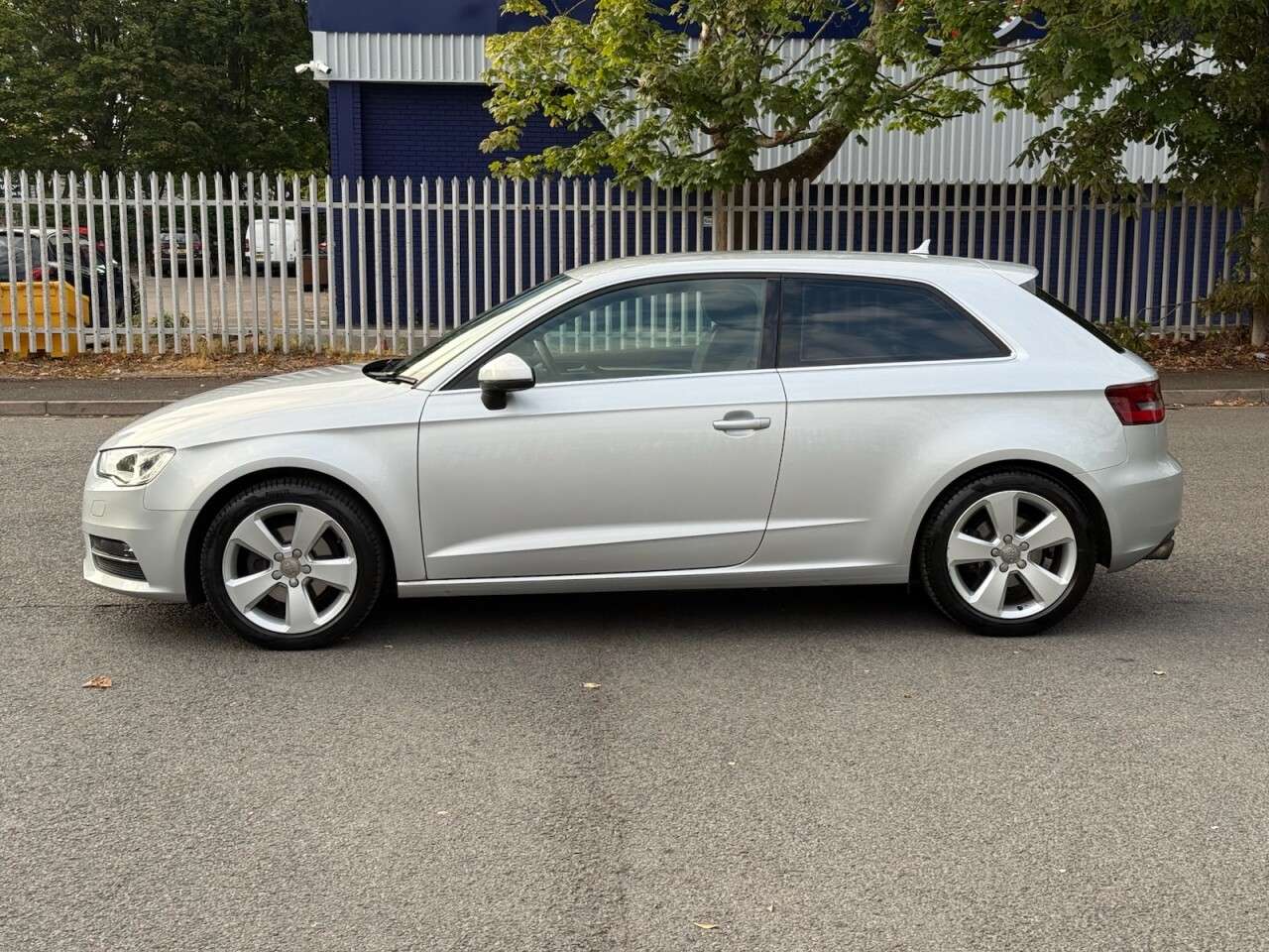 A 2014 AUDI A3 1.4 TFSI Sport Hatchback 3dr Petrol Manual Euro 5 (s/s) (122 ps) ULEZ+LOW M A 2014 AUDI A3 1.4 TFSI Sport Hatchback 3dr Petrol Manual Euro 5 (s/s) (122 ps) ULEZ+LOW M