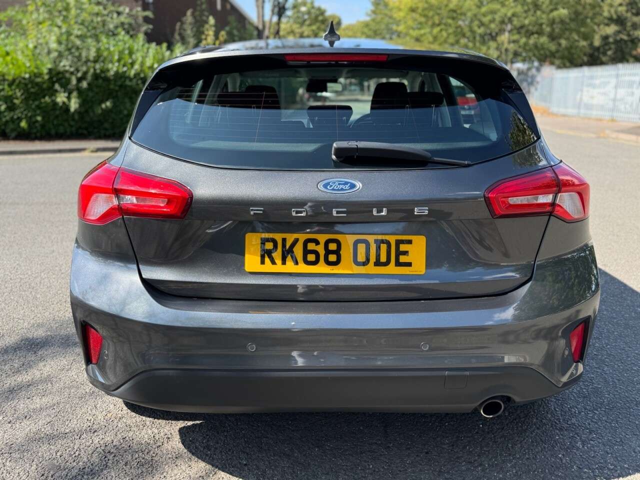 A 2018 FORD FOCUS 1.0T EcoBoost Titanium Hatchback 5dr Petrol Manual Euro 6 (s/s) (125 ps) A 2018 FORD FOCUS 1.0T EcoBoost Titanium Hatchback 5dr Petrol Manual Euro 6 (s/s) (125 ps)