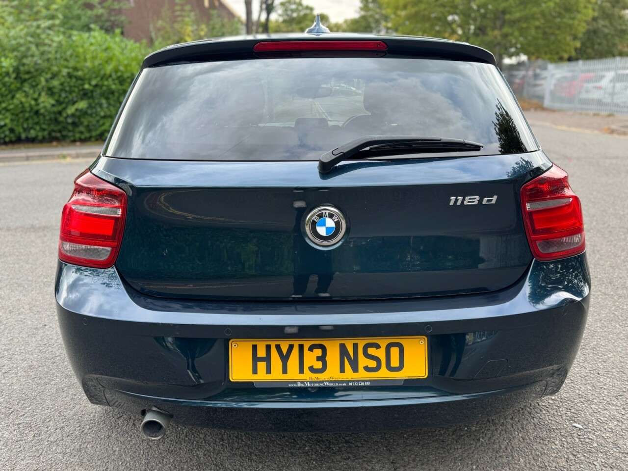 A 2013 BMW 1 SERIES 2.0 118d SE Hatchback 5dr Diesel Auto Euro 5 (s/s) (143 ps) A 2013 BMW 1 SERIES 2.0 118d SE Hatchback 5dr Diesel Auto Euro 5 (s/s) (143 ps)