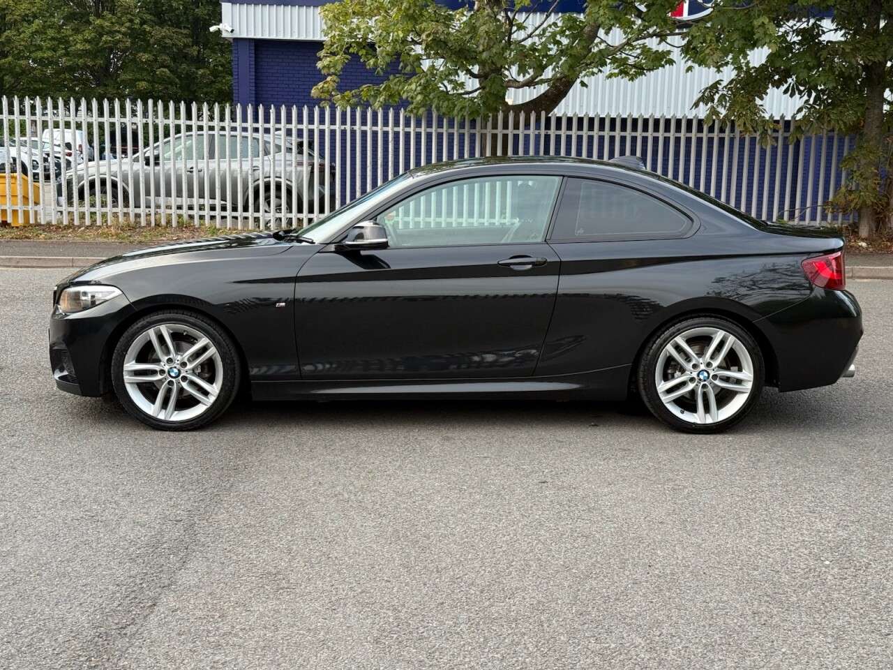 A 2016 BMW 2 SERIES 2.0 218d M Sport Coupe 2dr Diesel Manual Euro 6 (s/s) (150 ps) A 2016 BMW 2 SERIES 2.0 218d M Sport Coupe 2dr Diesel Manual Euro 6 (s/s) (150 ps)