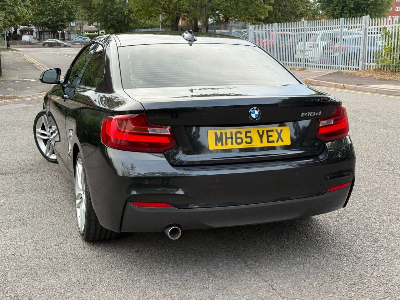 A 2016 BMW 2 SERIES 2.0 218d M Sport Coupe 2dr Diesel Manual Euro 6 (s/s) (150 ps) A 2016 BMW 2 SERIES 2.0 218d M Sport Coupe 2dr Diesel Manual Euro 6 (s/s) (150 ps)