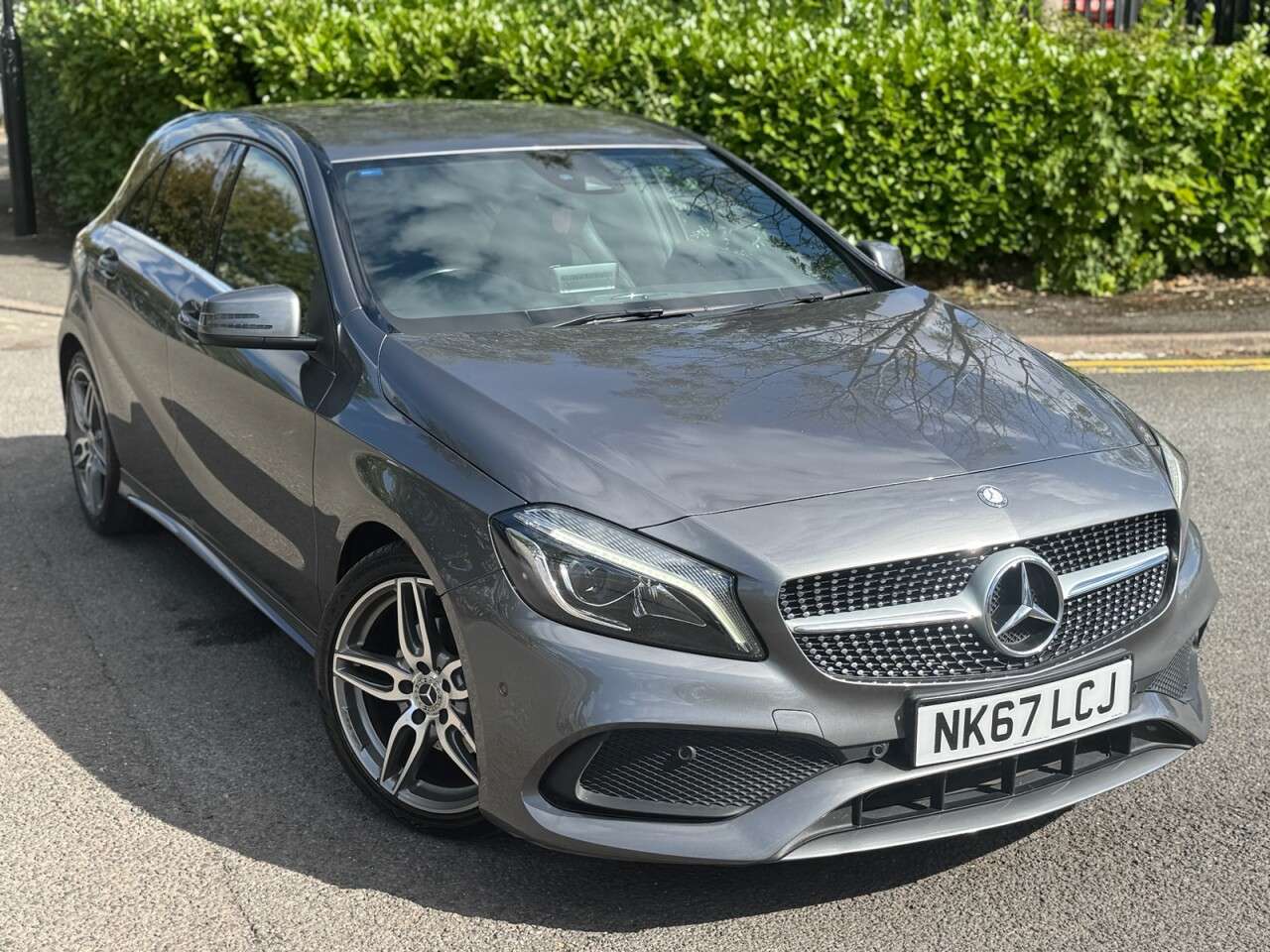 A 2017 MERCEDES-BENZ A CLASS 1.5 A180d AMG Line (Premium) Hatchback 5dr Diesel Manual Euro 6 (s/s) (109 A 2017 MERCEDES-BENZ A CLASS 1.5 A180d AMG Line (Premium) Hatchback 5dr Diesel Manual Euro 6 (s/s) (109