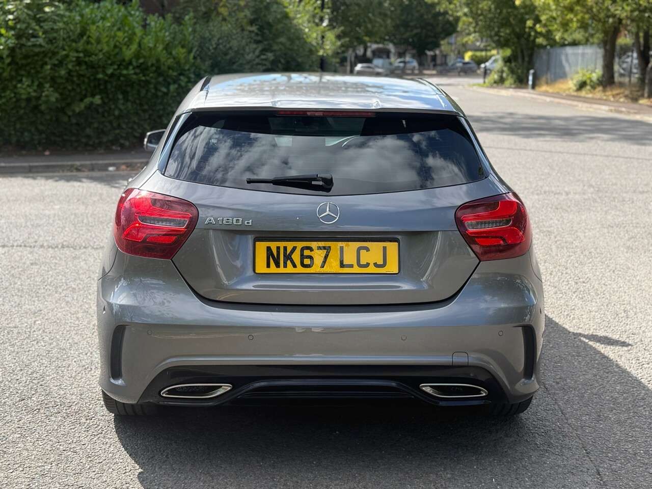 A 2017 MERCEDES-BENZ A CLASS 1.5 A180d AMG Line (Premium) Hatchback 5dr Diesel Manual Euro 6 (s/s) (109 A 2017 MERCEDES-BENZ A CLASS 1.5 A180d AMG Line (Premium) Hatchback 5dr Diesel Manual Euro 6 (s/s) (109