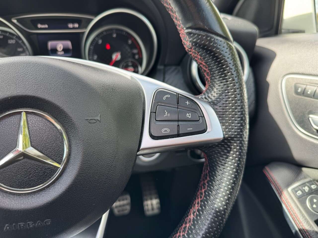 2016 MERCEDES-BENZ A CLASS 2016 MERCEDES-BENZ A CLASS