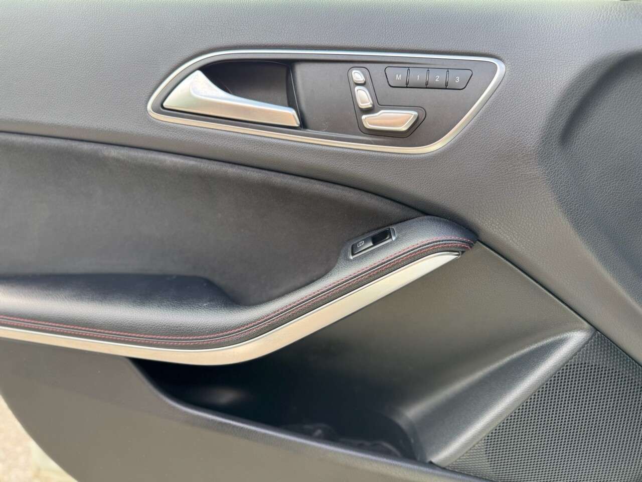 2016 MERCEDES-BENZ A CLASS 2016 MERCEDES-BENZ A CLASS