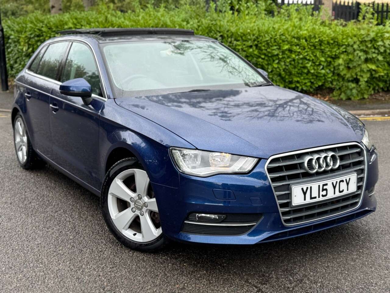 A 2015 AUDI A3 1.4 TFSI CoD Sport Sportback 5dr Petrol Manual Euro 6 (s/s) (150 ps) A 2015 AUDI A3 1.4 TFSI CoD Sport Sportback 5dr Petrol Manual Euro 6 (s/s) (150 ps)