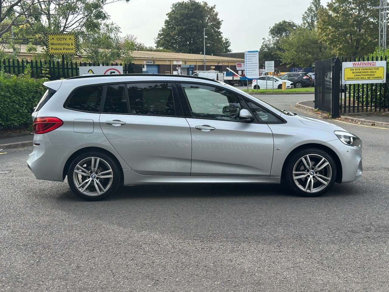A 2017 BMW 2 SERIES GRAN TOURER 1.5 216d M Sport MPV 5dr Diesel Manual Euro 6 (s/s) (116 ps) A 2017 BMW 2 SERIES GRAN TOURER 1.5 216d M Sport MPV 5dr Diesel Manual Euro 6 (s/s) (116 ps)