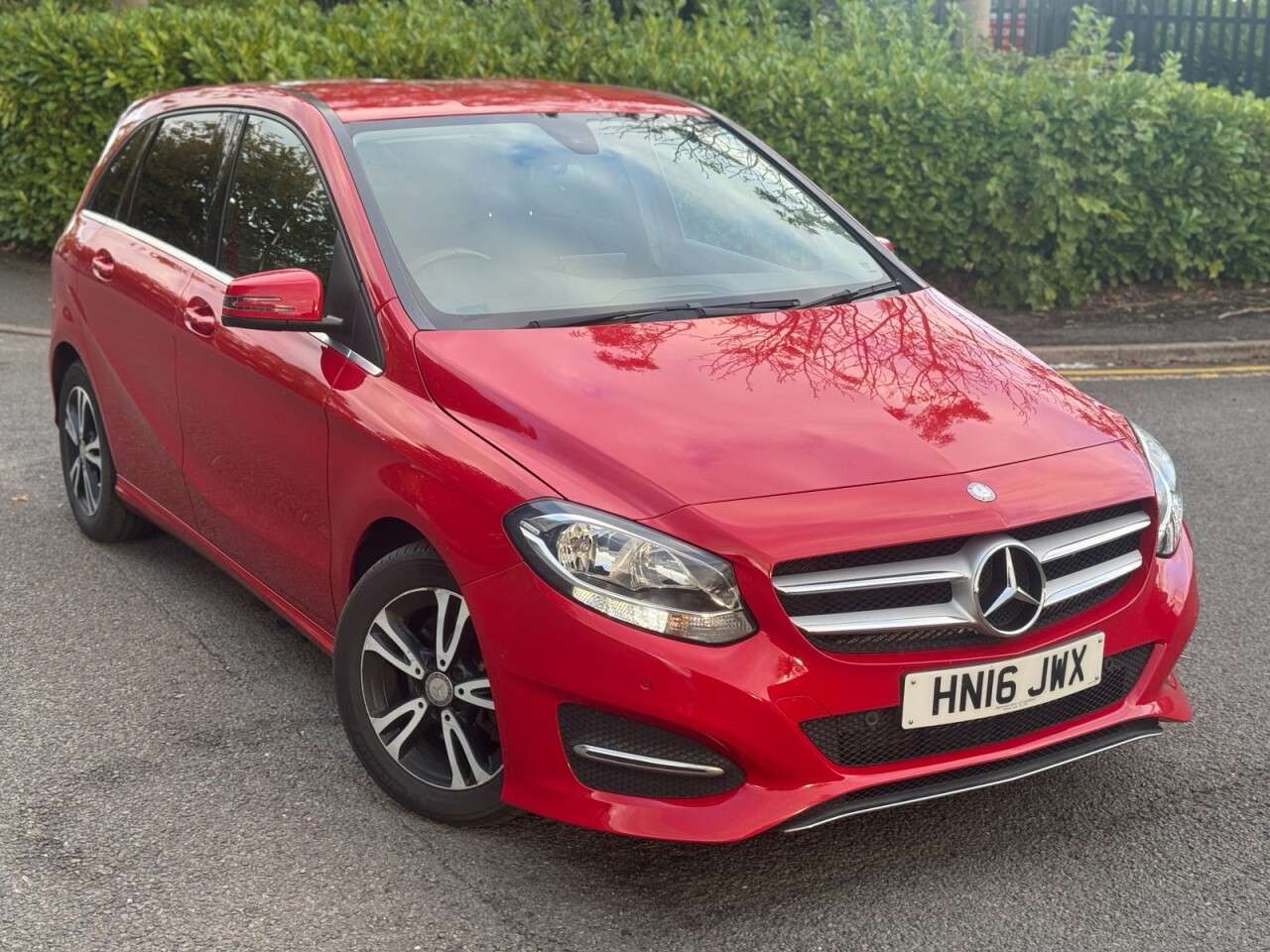 A 2016 MERCEDES-BENZ B CLASS 1.6 B180 SE (Executive) MPV 5dr Petrol 7G-DCT Euro 6 (s/s) (122 ps) A 2016 MERCEDES-BENZ B CLASS 1.6 B180 SE (Executive) MPV 5dr Petrol 7G-DCT Euro 6 (s/s) (122 ps)