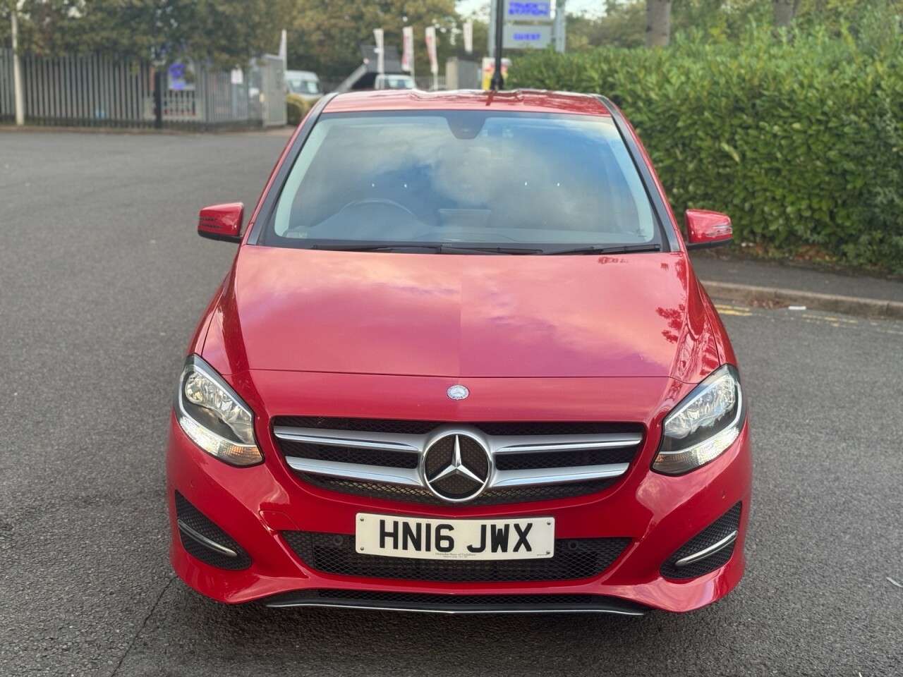A 2016 MERCEDES-BENZ B CLASS 1.6 B180 SE (Executive) MPV 5dr Petrol 7G-DCT Euro 6 (s/s) (122 ps) A 2016 MERCEDES-BENZ B CLASS 1.6 B180 SE (Executive) MPV 5dr Petrol 7G-DCT Euro 6 (s/s) (122 ps)