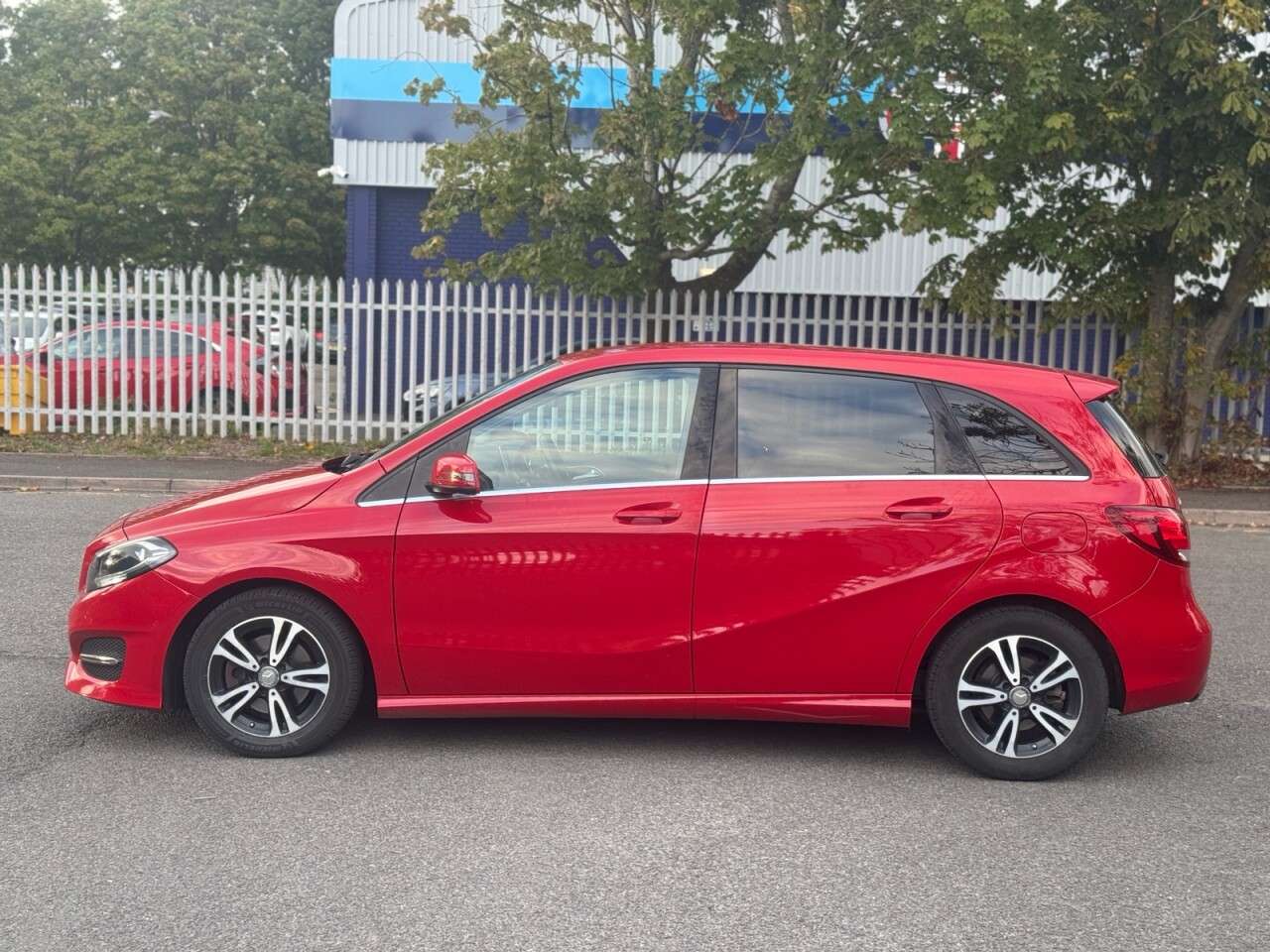 A 2016 MERCEDES-BENZ B CLASS 1.6 B180 SE (Executive) MPV 5dr Petrol 7G-DCT Euro 6 (s/s) (122 ps) A 2016 MERCEDES-BENZ B CLASS 1.6 B180 SE (Executive) MPV 5dr Petrol 7G-DCT Euro 6 (s/s) (122 ps)