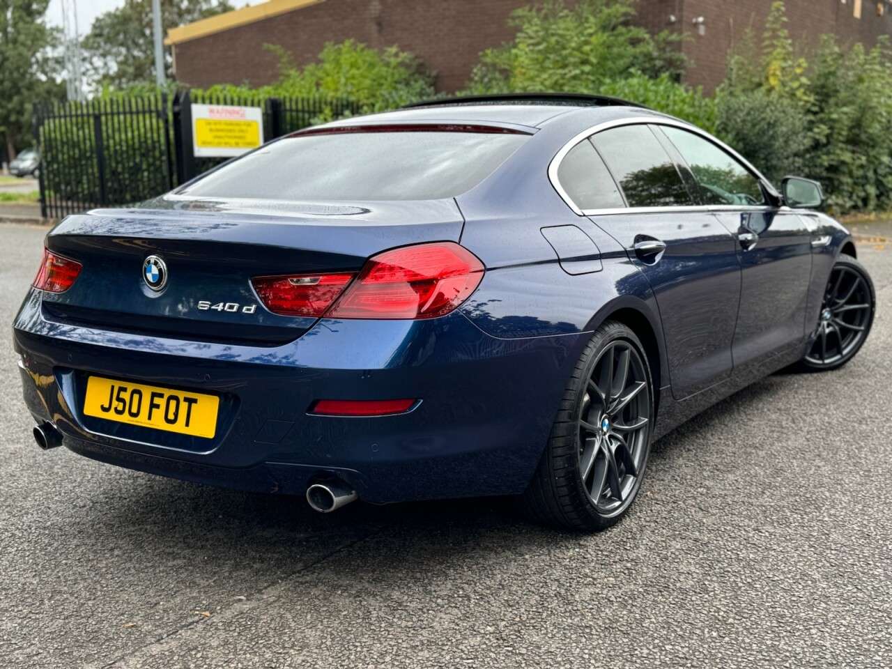 A 2012 BMW 6 SERIES 3l 4dr Auto 308 BHP STUNNING+PANROOF+SH+CAMERA A 2012 BMW 6 SERIES 3l 4dr Auto 308 BHP STUNNING+PANROOF+SH+CAMERA