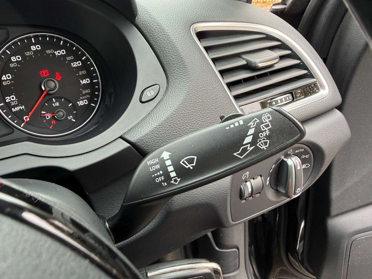 2015 AUDI Q3 2015 AUDI Q3