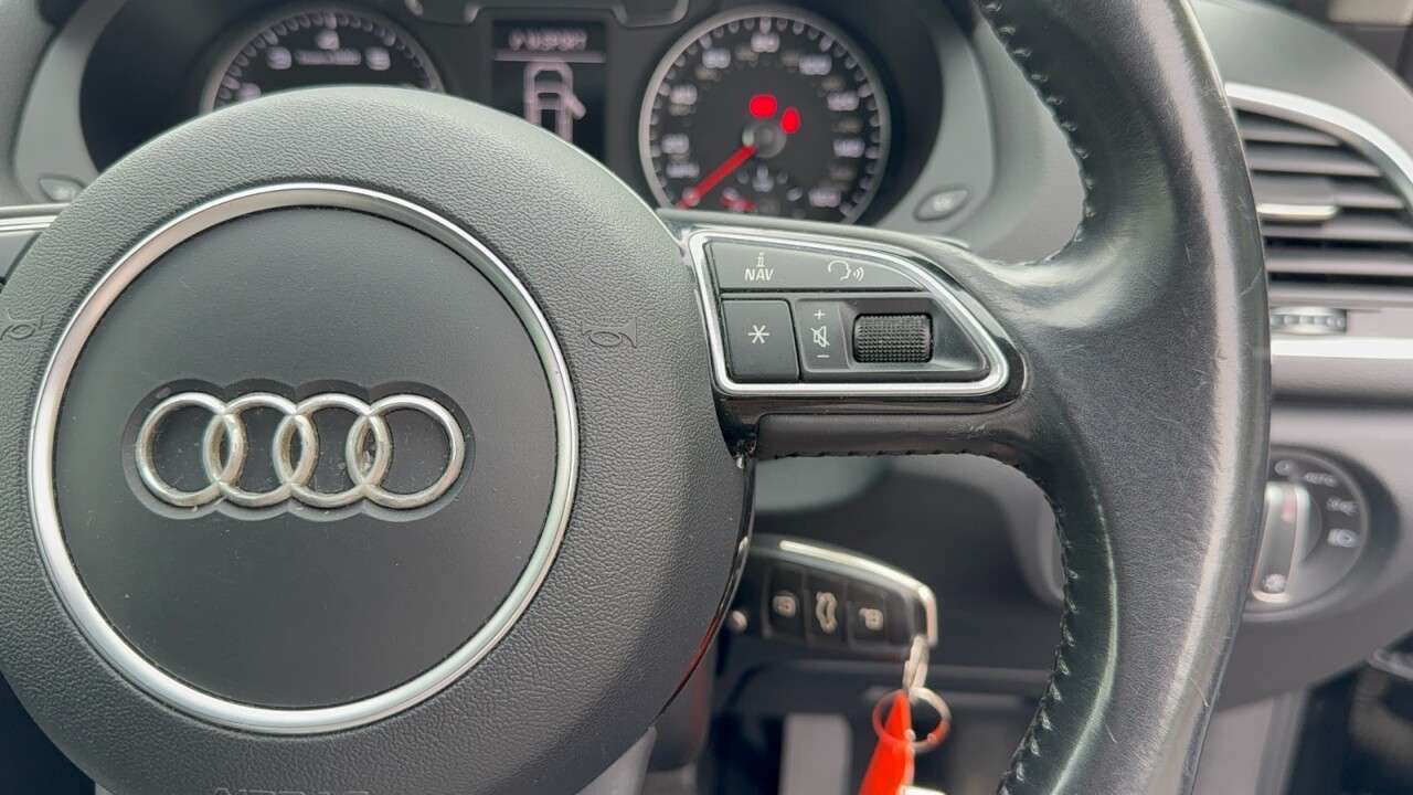 2015 AUDI Q3 2015 AUDI Q3