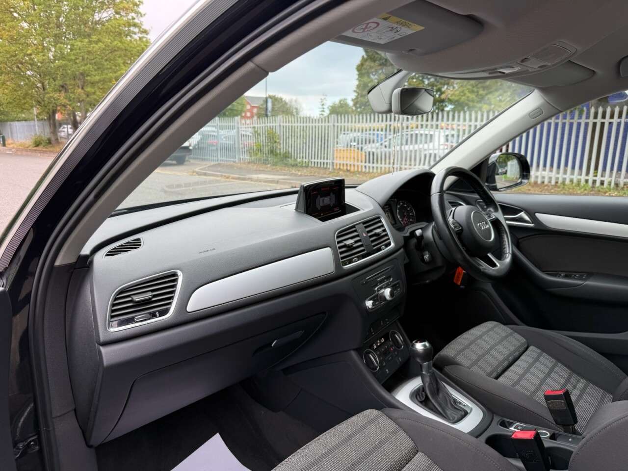 2015 AUDI Q3 2015 AUDI Q3