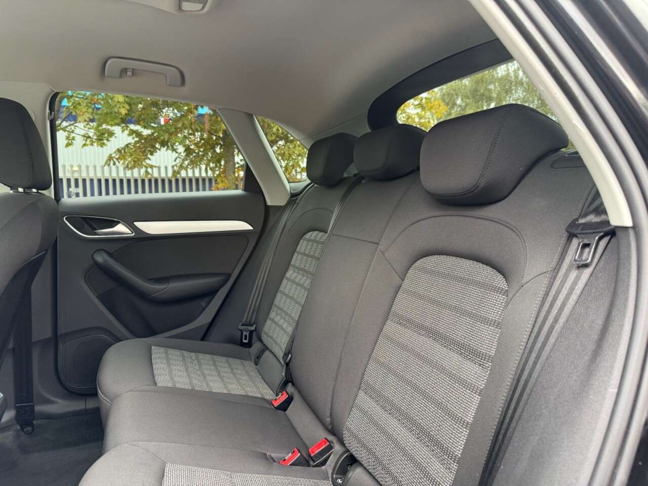 2015 AUDI Q3 2015 AUDI Q3