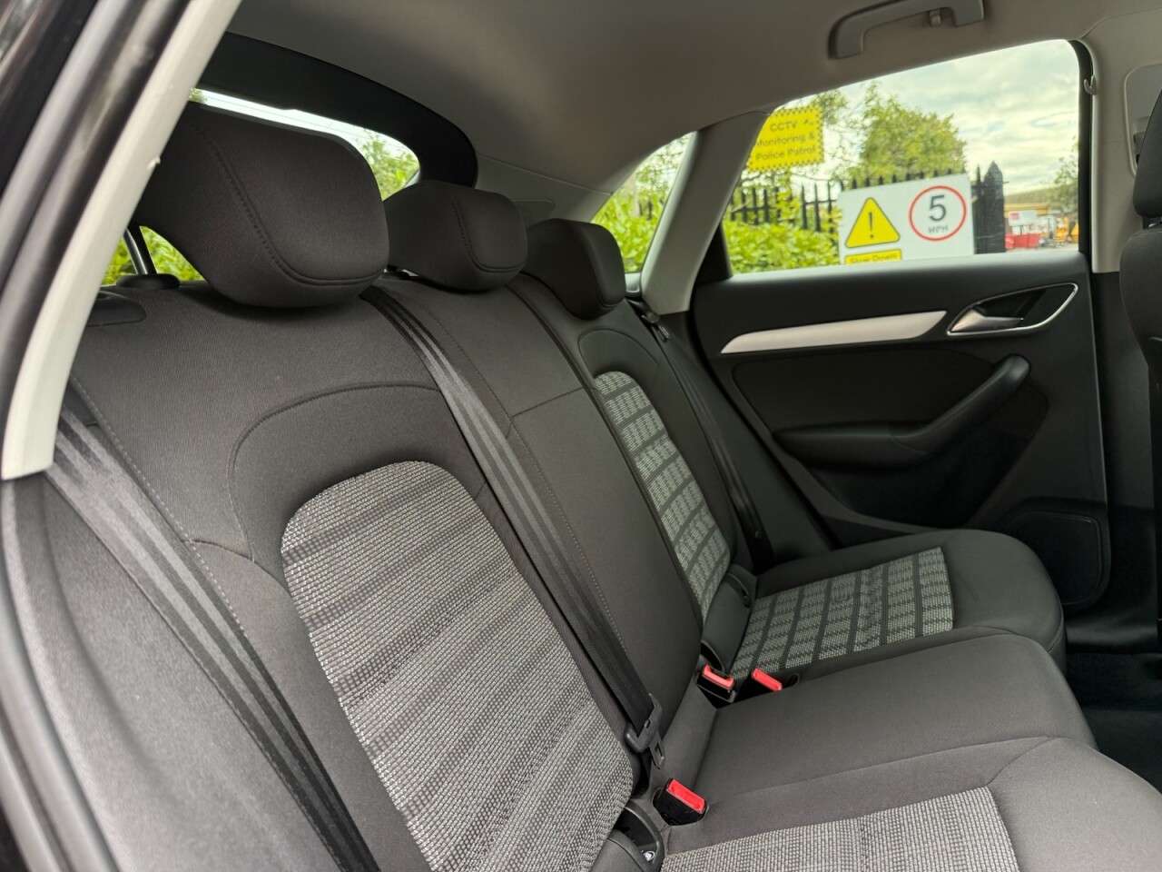 2015 AUDI Q3 2015 AUDI Q3