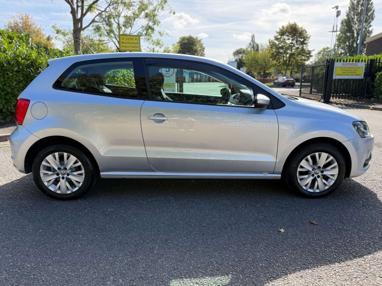 2014 VOLKSWAGEN POLO 2014 VOLKSWAGEN POLO