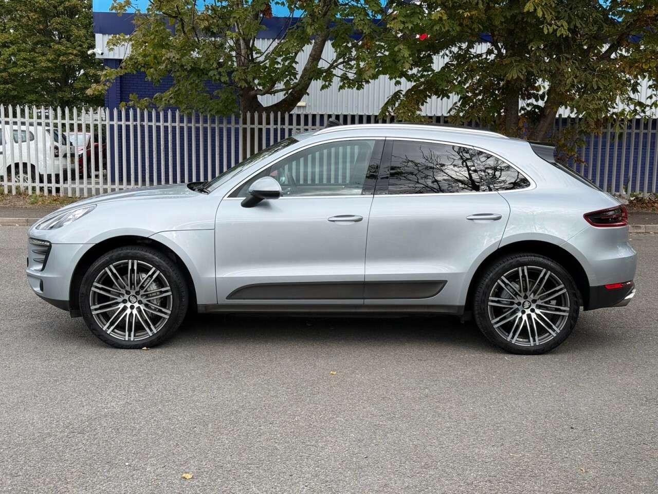 A 2014 PORSCHE MACAN 3.0 TD V6 S SUV 5dr Diesel PDK 4WD Euro 6 (s/s) (258 ps) A 2014 PORSCHE MACAN 3.0 TD V6 S SUV 5dr Diesel PDK 4WD Euro 6 (s/s) (258 ps)