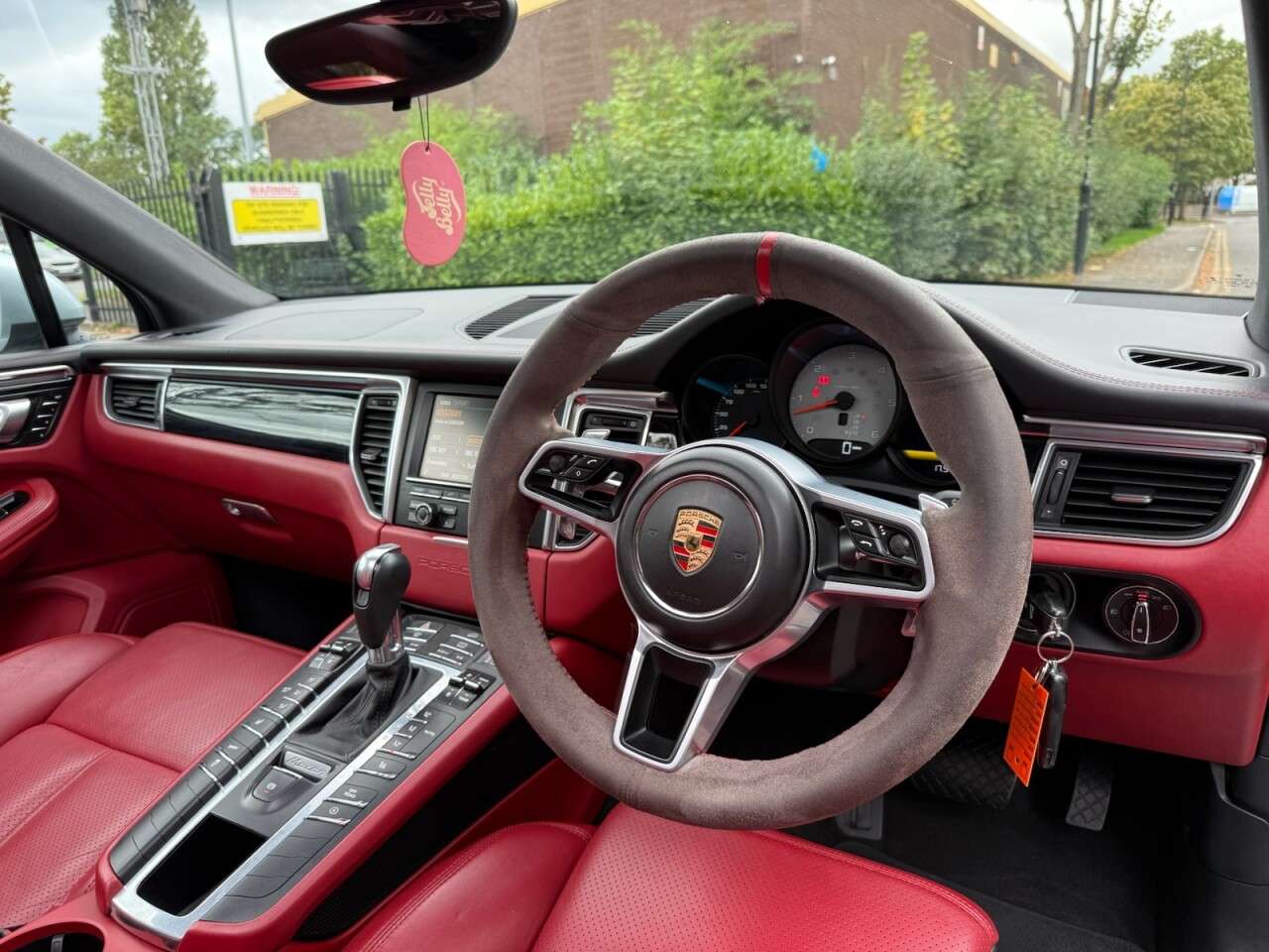 2014 PORSCHE MACAN 2014 PORSCHE MACAN