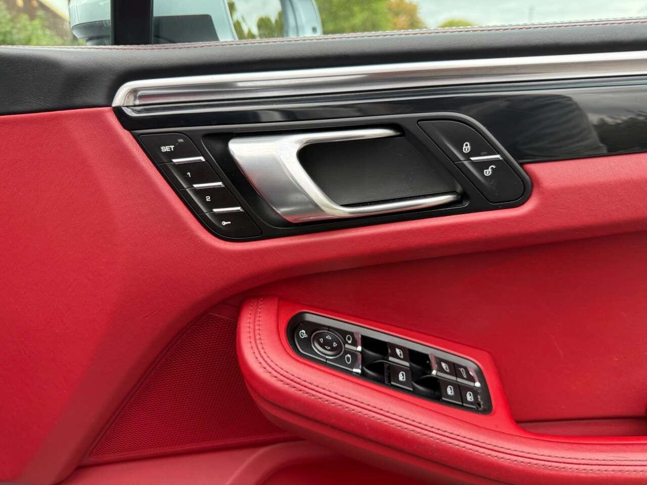 2014 PORSCHE MACAN 2014 PORSCHE MACAN