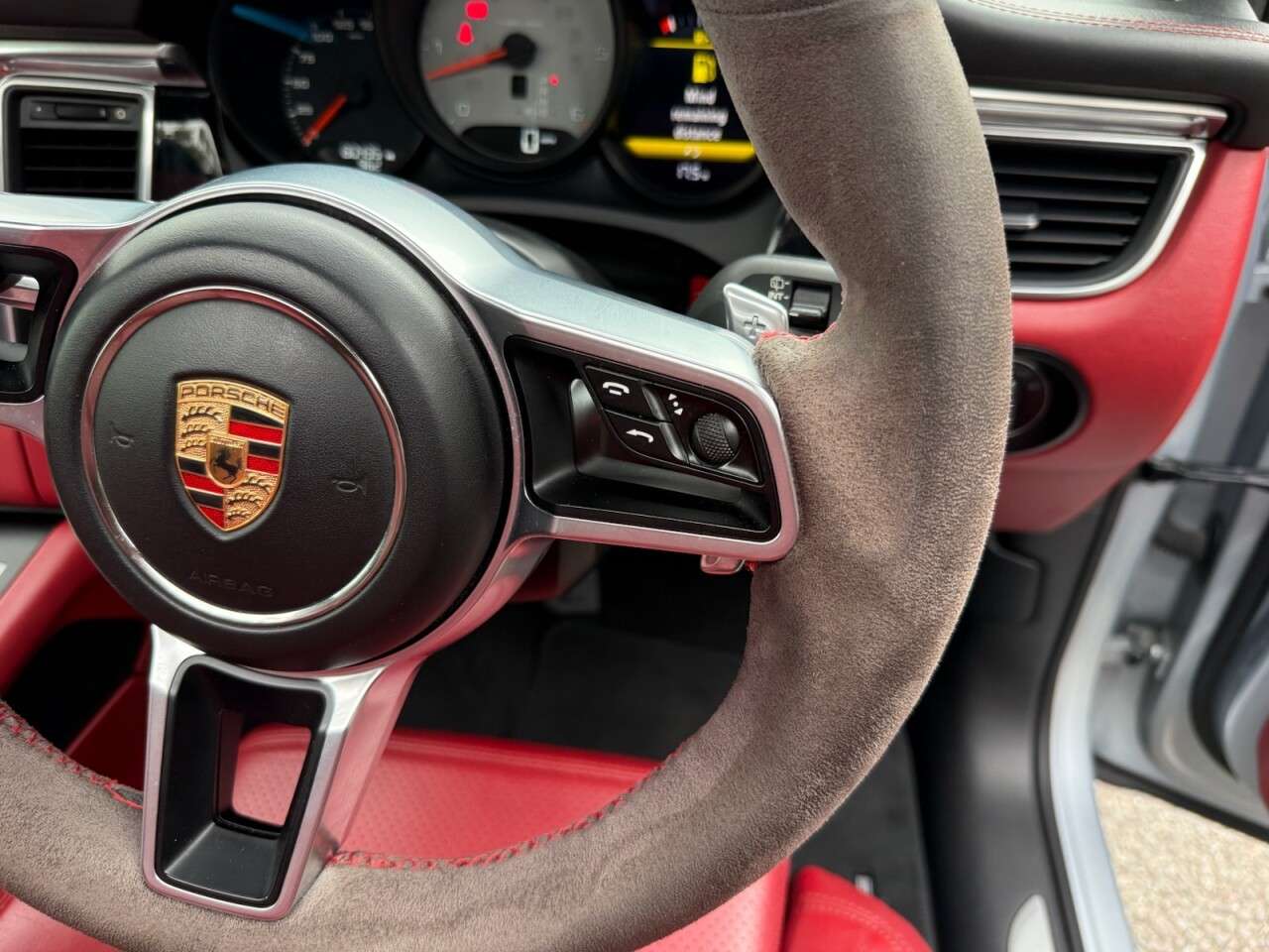 2014 PORSCHE MACAN 2014 PORSCHE MACAN