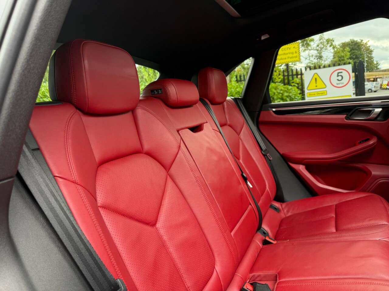 2014 PORSCHE MACAN 2014 PORSCHE MACAN