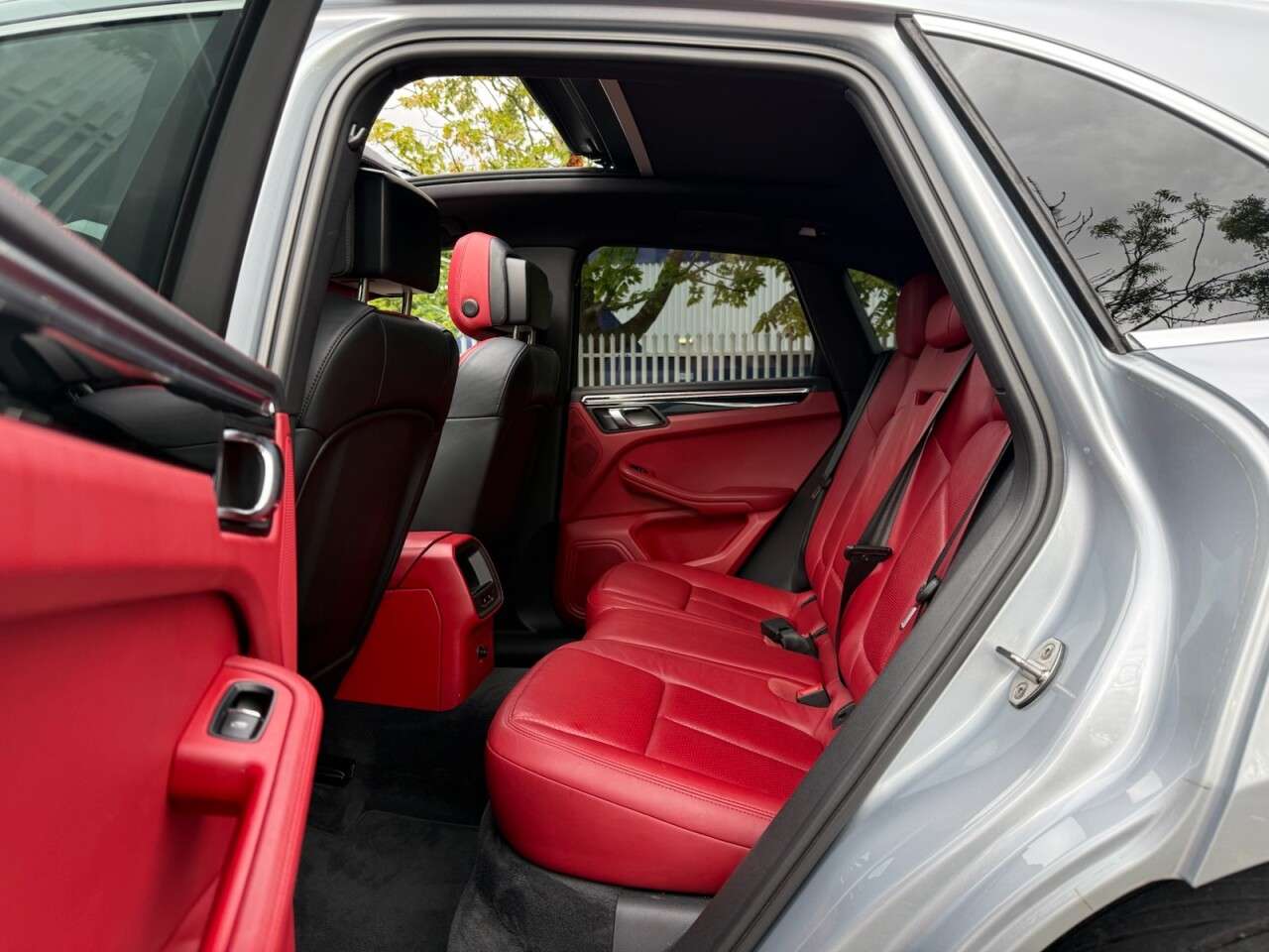 2014 PORSCHE MACAN 2014 PORSCHE MACAN