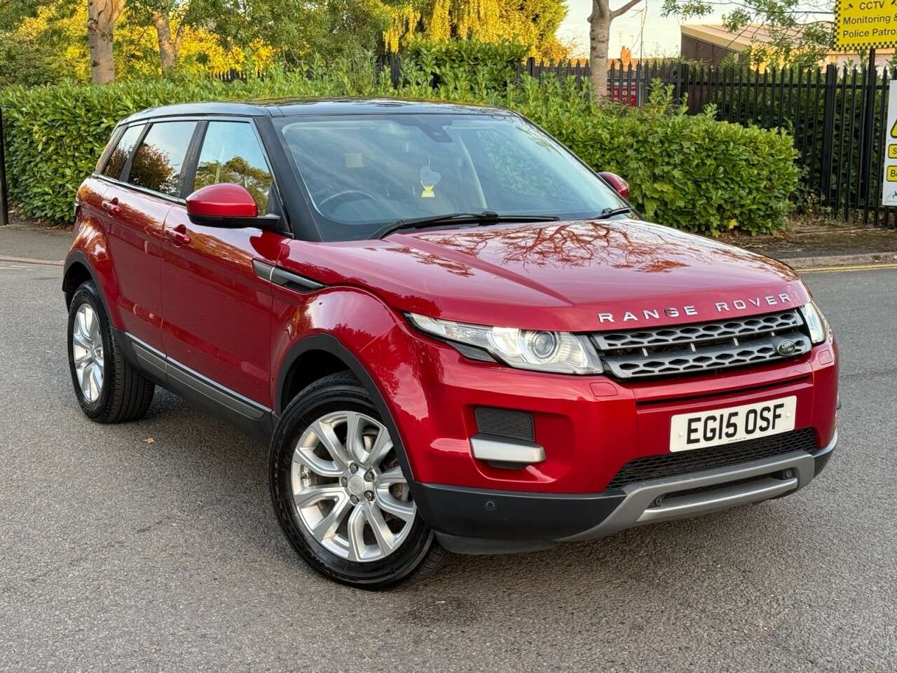 A 2015 LAND ROVER RANGE ROVER EVOQUE 2.2 SD4 Pure Tech SUV 5dr Diesel Auto 4WD Euro 5 (s/s) (190 ps) A 2015 LAND ROVER RANGE ROVER EVOQUE 2.2 SD4 Pure Tech SUV 5dr Diesel Auto 4WD Euro 5 (s/s) (190 ps)
