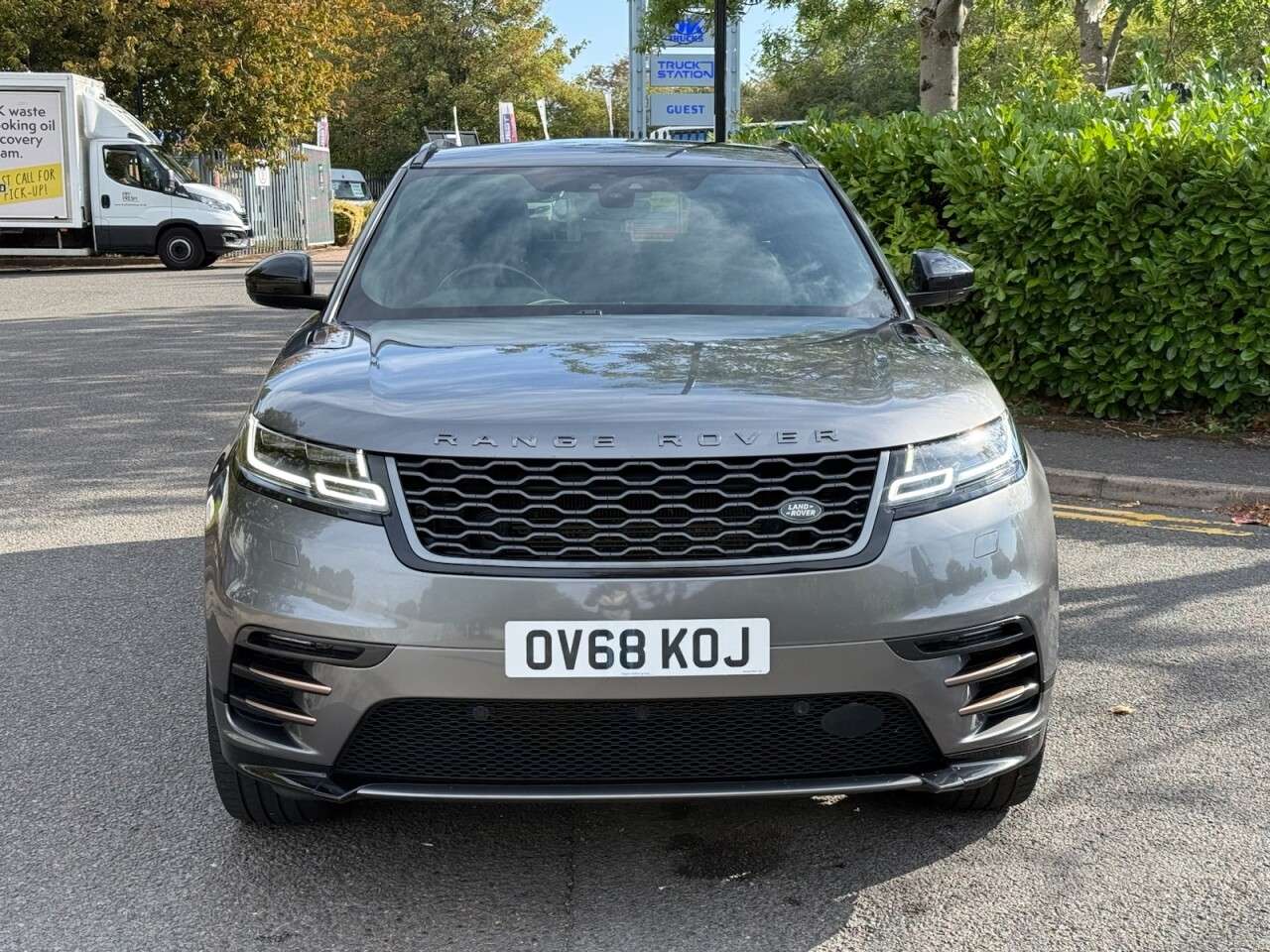 A 2018 LAND ROVER RANGE ROVER VELAR 3.0 SD6 V6 R-Dynamic HSE SUV 5dr Diesel Auto 4WD Euro 6 (s/s) (300 ps) A 2018 LAND ROVER RANGE ROVER VELAR 3.0 SD6 V6 R-Dynamic HSE SUV 5dr Diesel Auto 4WD Euro 6 (s/s) (300 ps)