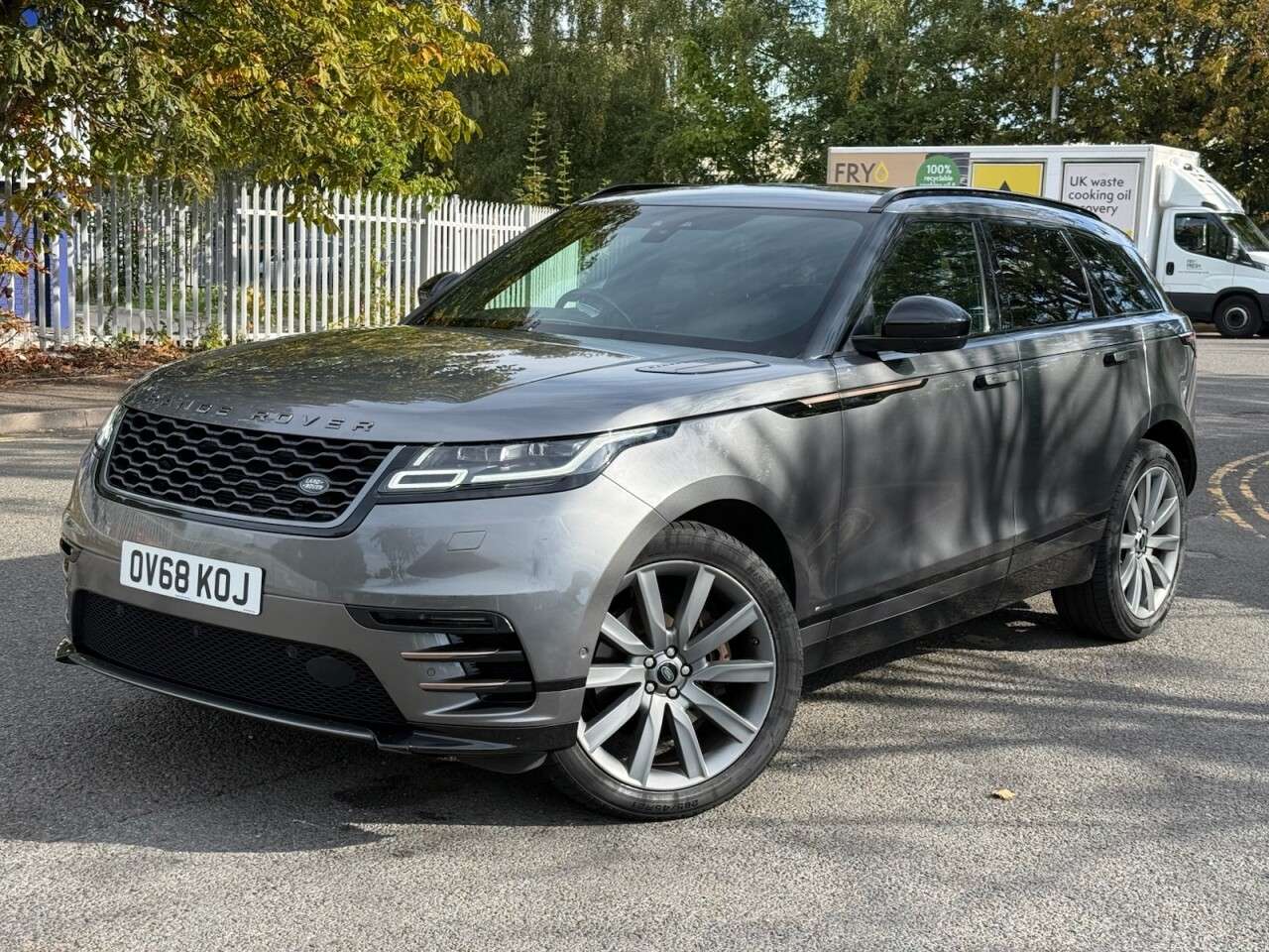 A 2018 LAND ROVER RANGE ROVER VELAR 3.0 SD6 V6 R-Dynamic HSE SUV 5dr Diesel Auto 4WD Euro 6 (s/s) (300 ps) A 2018 LAND ROVER RANGE ROVER VELAR 3.0 SD6 V6 R-Dynamic HSE SUV 5dr Diesel Auto 4WD Euro 6 (s/s) (300 ps)