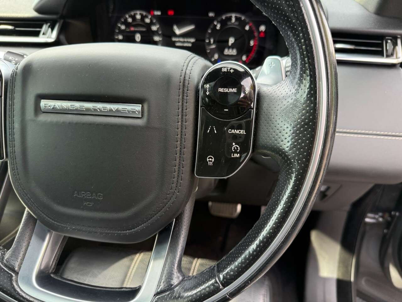 2018 LAND ROVER RANGE ROVER VELAR 2018 LAND ROVER RANGE ROVER VELAR