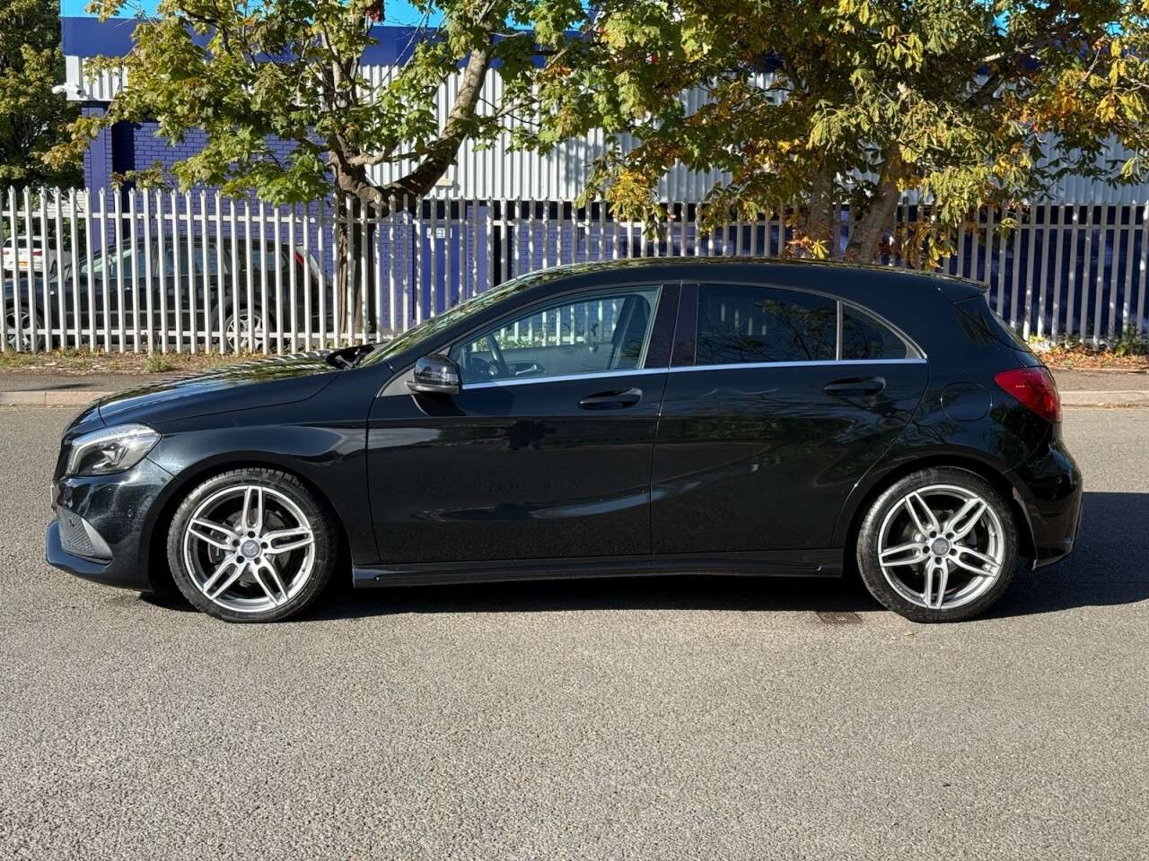 A 2016 MERCEDES-BENZ A CLASS 1.5 A180d AMG Line (Premium) Hatchback 5dr Diesel 7G-DCT Euro 6 (s/s) (109 A 2016 MERCEDES-BENZ A CLASS 1.5 A180d AMG Line (Premium) Hatchback 5dr Diesel 7G-DCT Euro 6 (s/s) (109