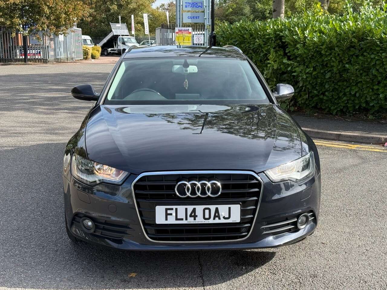 A 2014 AUDI A6 AVANT 2.0 TDI ultra SE Estate 5dr Diesel S Tronic Euro 6 (s/s) (190 ps) A 2014 AUDI A6 AVANT 2.0 TDI ultra SE Estate 5dr Diesel S Tronic Euro 6 (s/s) (190 ps)