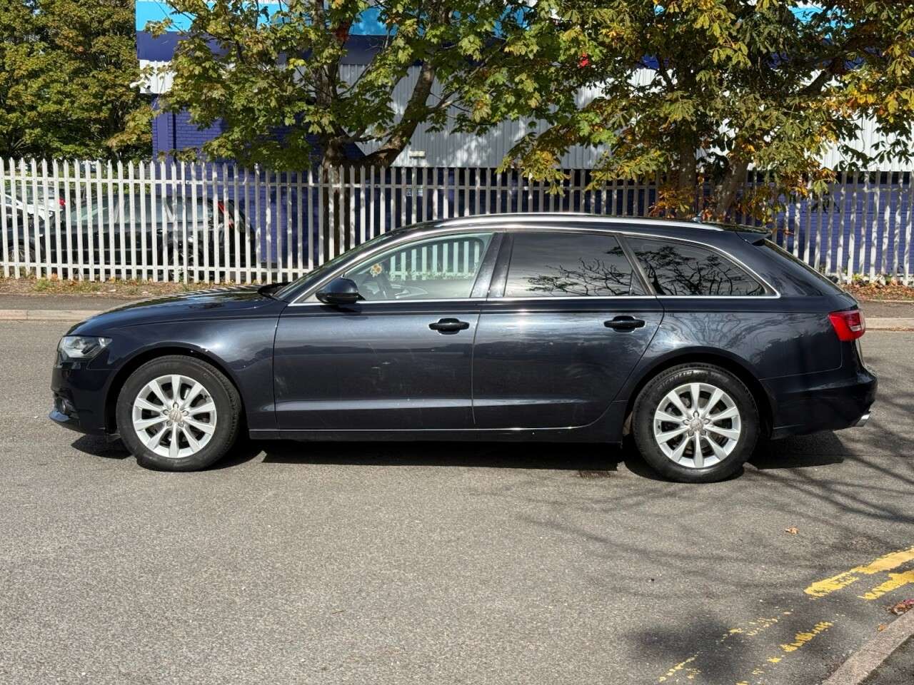 A 2014 AUDI A6 AVANT 2.0 TDI ultra SE Estate 5dr Diesel S Tronic Euro 6 (s/s) (190 ps) A 2014 AUDI A6 AVANT 2.0 TDI ultra SE Estate 5dr Diesel S Tronic Euro 6 (s/s) (190 ps)
